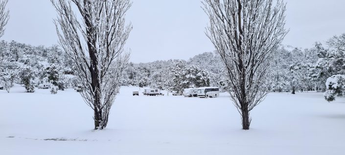 oval-winter-adventist-alpine-village